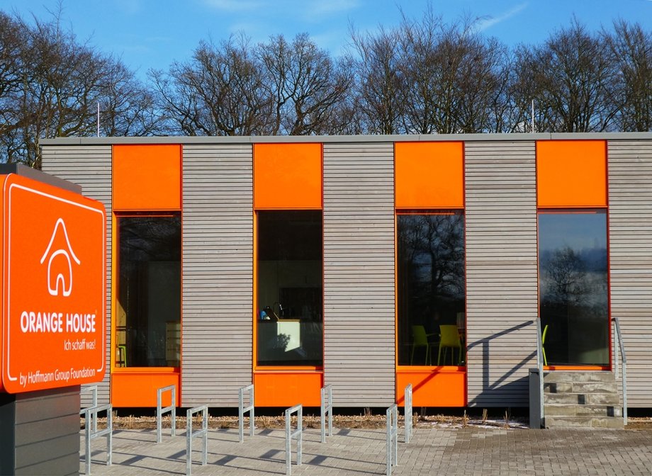 si-orange-house-d.jpg